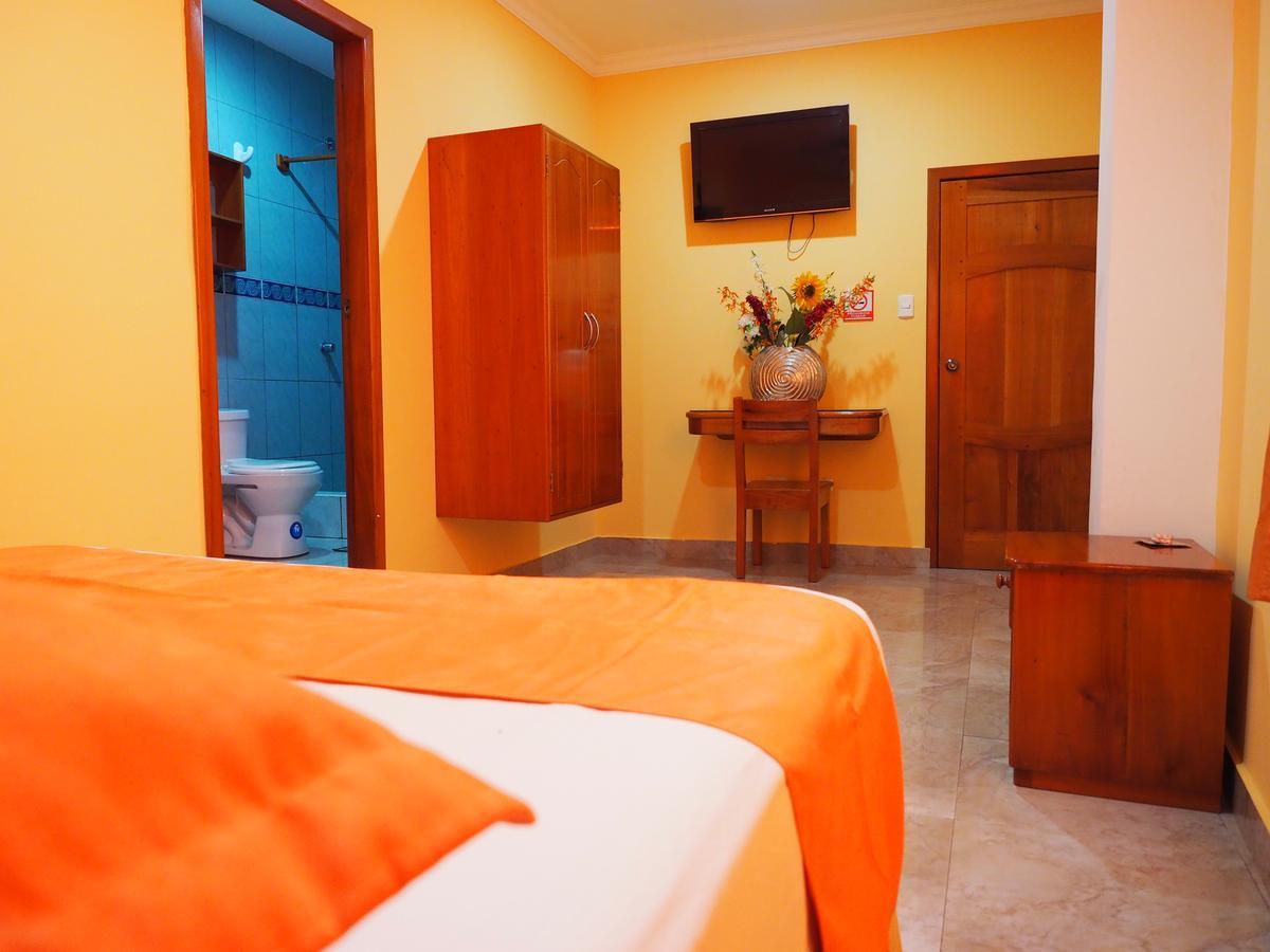 Hostal Espana 푸에르토아요라 외부 사진