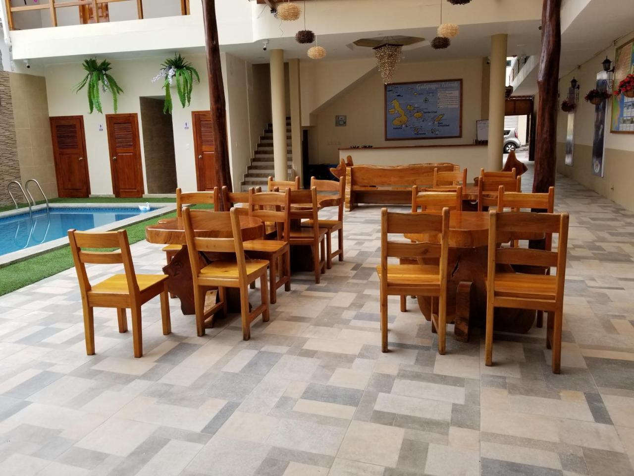 Hostal Espana 푸에르토아요라 외부 사진