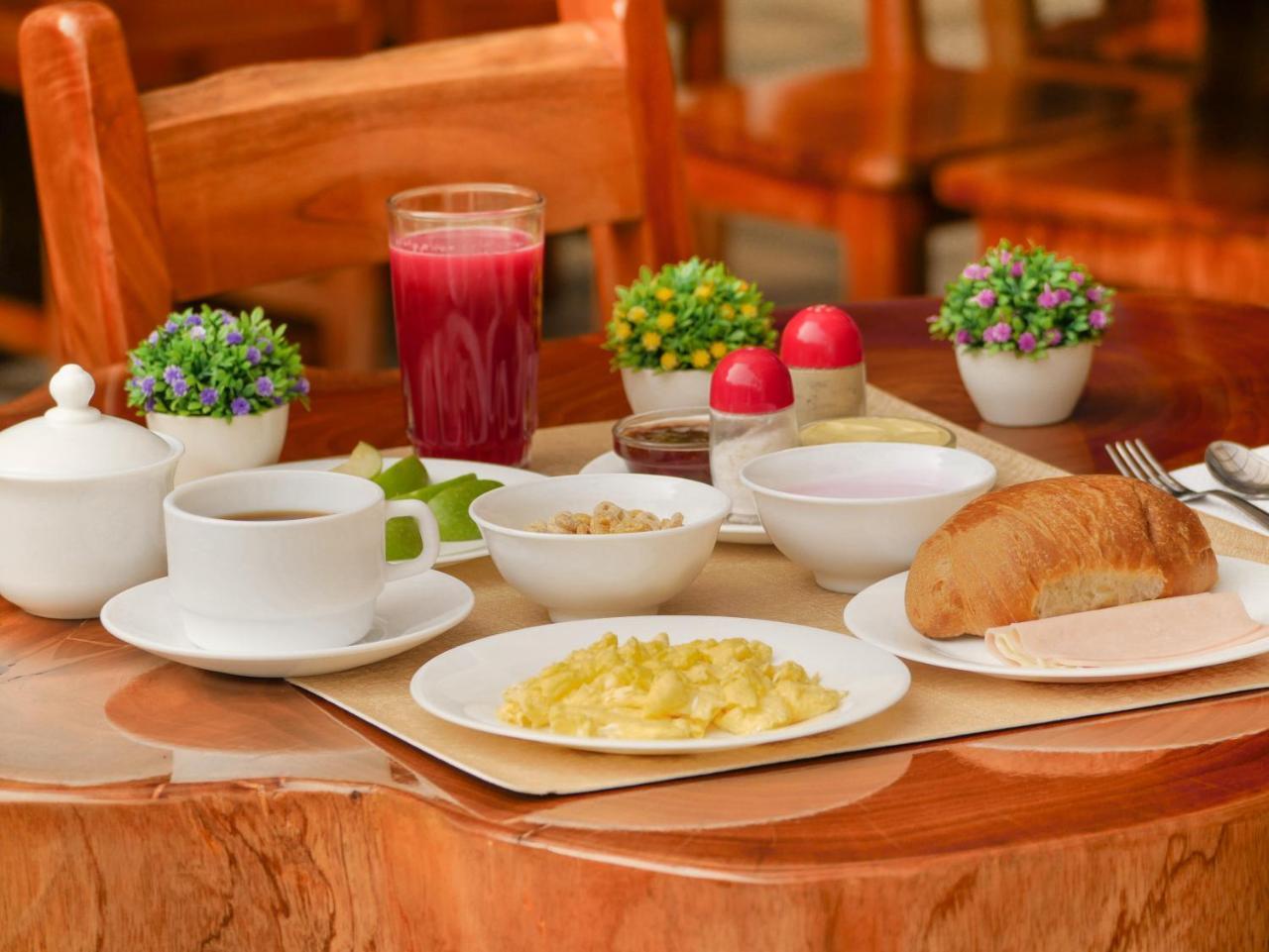 Hostal Espana 푸에르토아요라 외부 사진